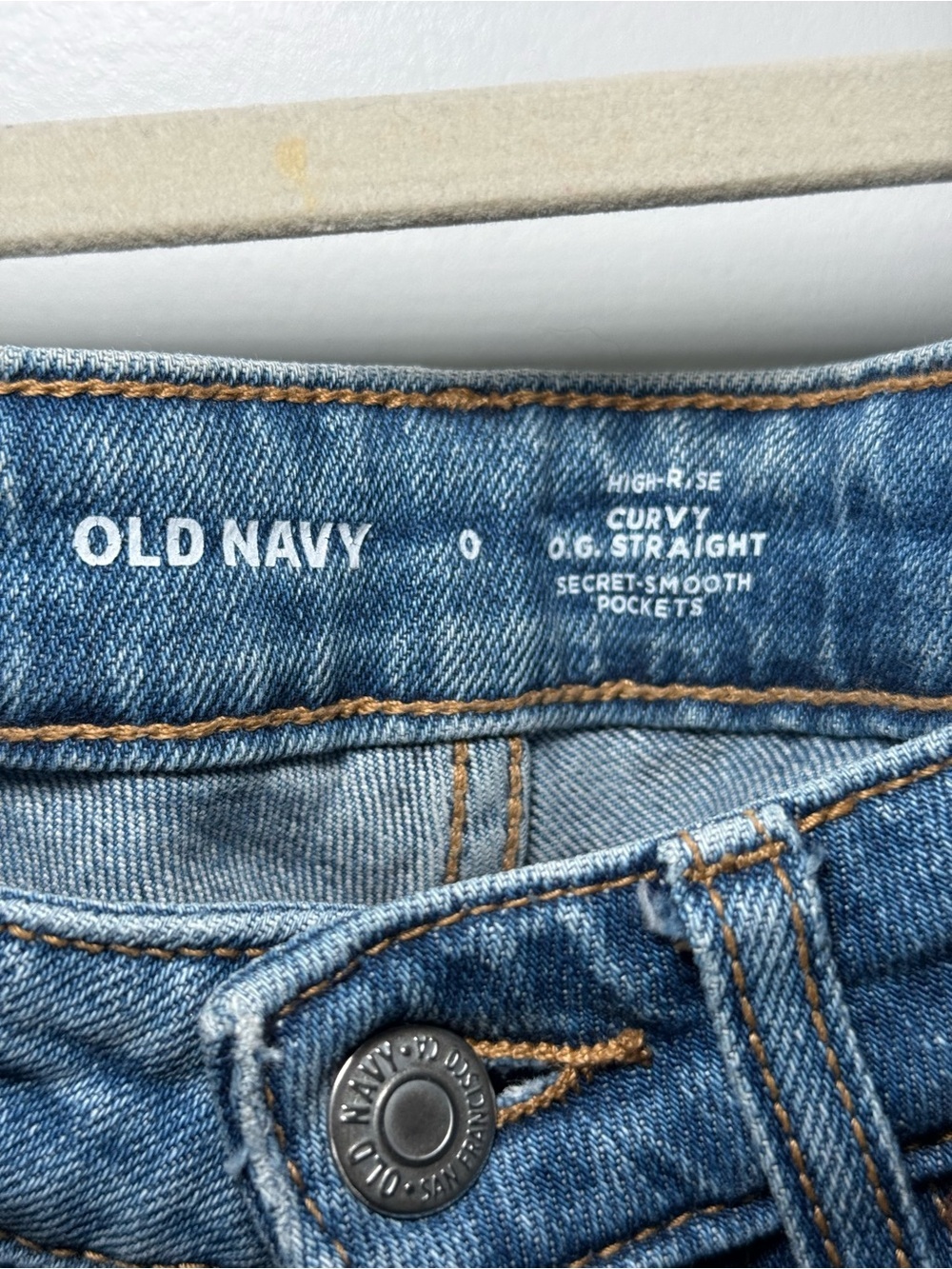 Old Navy Straight Jeans - Picture 3 of 3